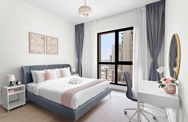 Serene 1BR APT with Gym, Pool & Kid's playground