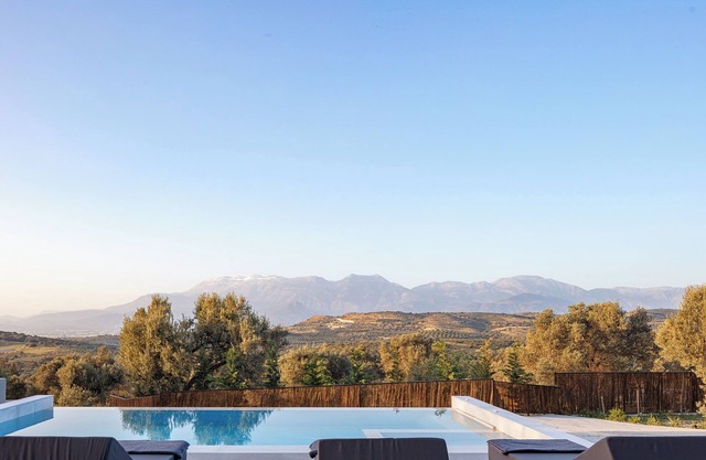 Serene atmosphere, 50 sq.m pool, ultimate privacy!