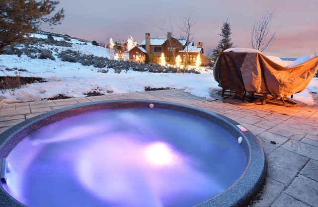 Serene Mountain Luxury in Tuhaye with Private Hot Tub and Mountain Views