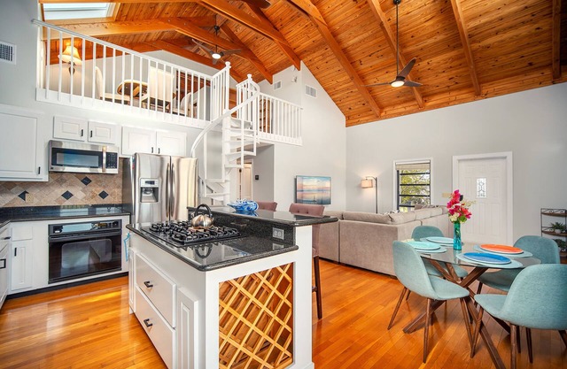Serenity on San Remo | New dock & custom pool on Big Pine Key