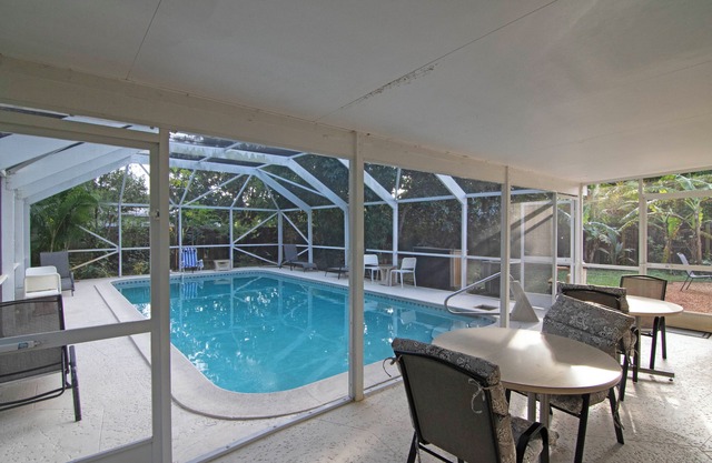 Serenity Palm | Perfect Stay for Groups!