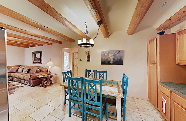SF Style 4 bedroom 2 bath with Sunroom and Hot tub