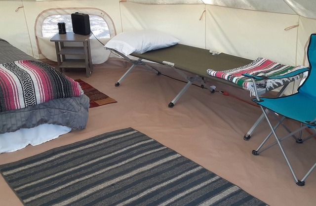 Shady Oaks Glamping Tent Queen Bed, 2 Cots, AC and Electricity