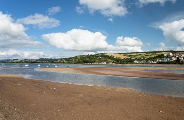 Shaldon Holiday Home, Sleeps 6 with WiFi