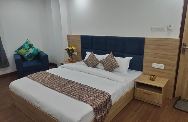 Shanol Residency