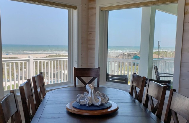 Shell Yeah! Beach View Family Retreat w/ Private Bathrooms, Pool, Boardwalk.