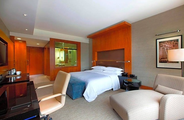 Sheraton Grand Bangalore Hotel at Brigade Gateway