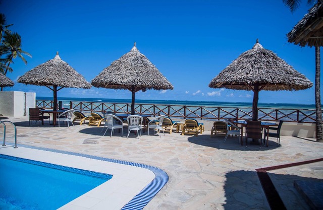 SHERATTON BEACH VILLAGIO HOTEL