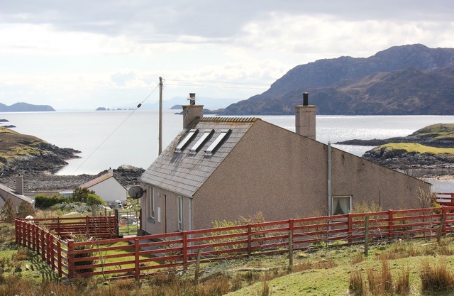 Shiantview Cottage - Magnificent Sea Views