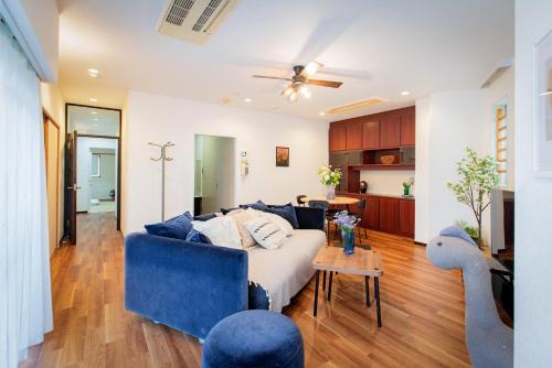 Shinjuku Skyview Serenity Duplex Villa