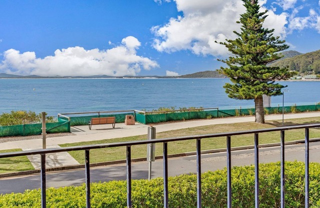 Shoal Bay unit with uninterrupted views of the bay