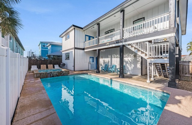 Shore Havin Fun! Private Pool, Close to Beach & Game Room
