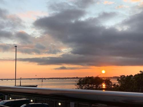 SHOREBANKS - Harbour View Apartment in Sandbanks.