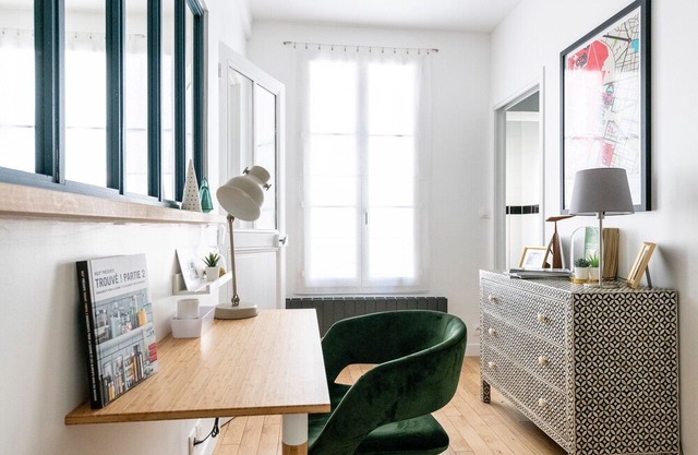 Short / long stay - 2 Rooms + Kitchen + bathroom. Totally renovated