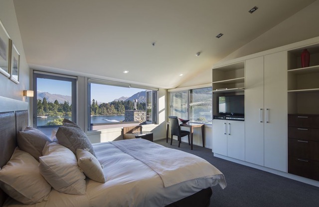 Shotover Penthouse by Staysouth