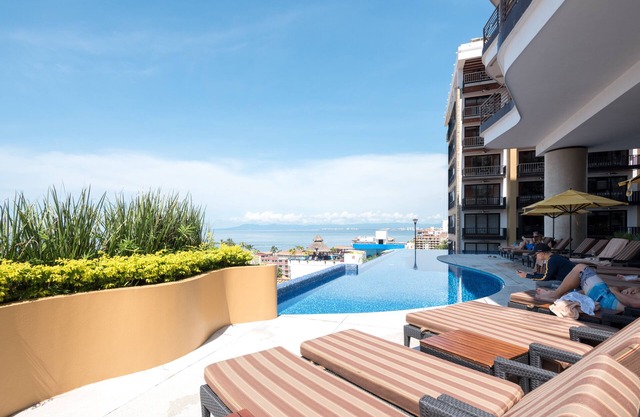 Signature Pinnacle Ocean 