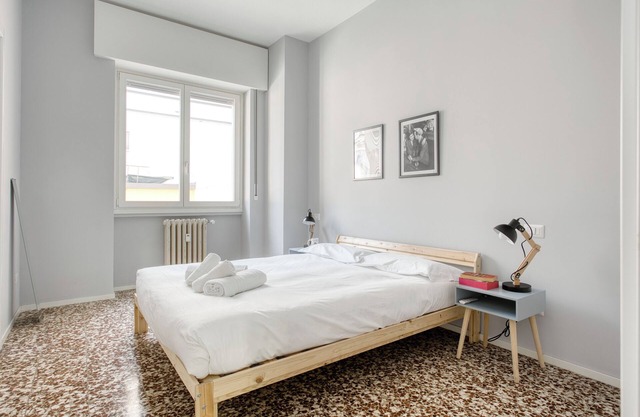 Sila BTG - One Bedroom Apartment, Sleeps 2