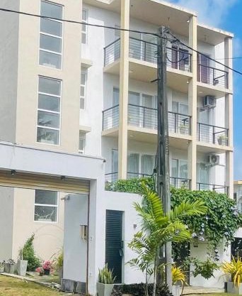 Silina Airport Residence & Transit Hotel