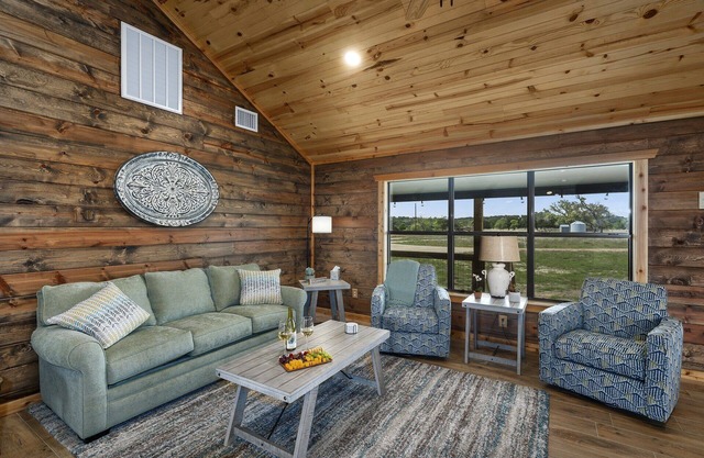 Silver Buckle Ranch | 2 Scenic Cabins Sleeping up to 12