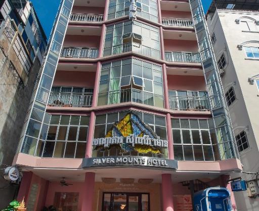 Silver Mounts Hotel