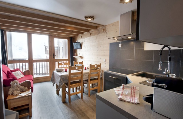 Silveralp 460 luxury duplex 6 persons