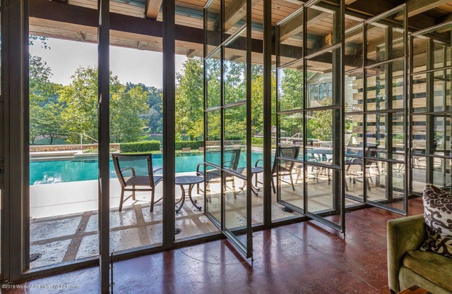 SilverRock Cove-Family Fun Lake View Home with Resort Amenities-Smith Lake