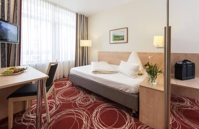 Single room superior shower/toilet - Hotel Löwengarten