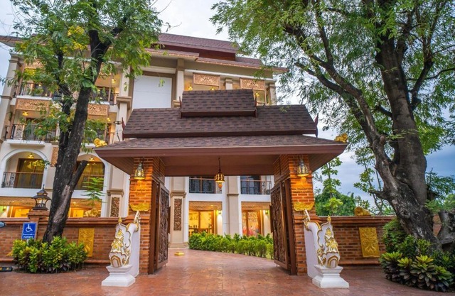 Siri Nakornpink Chiang Mai Hotel SHA Plus