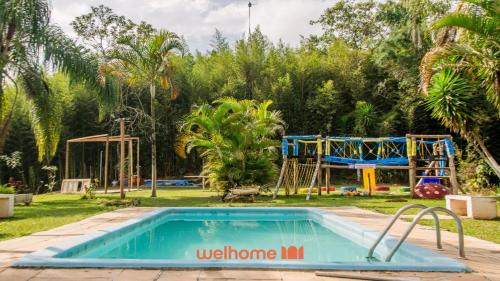 Sitio em Santa Isabel com piscina e natureza