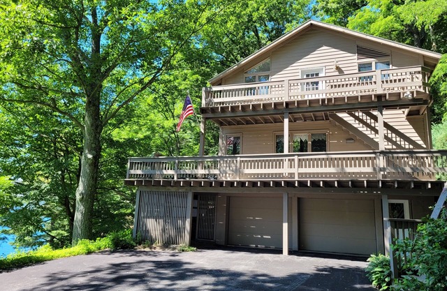 Skaneateles Lake Residence