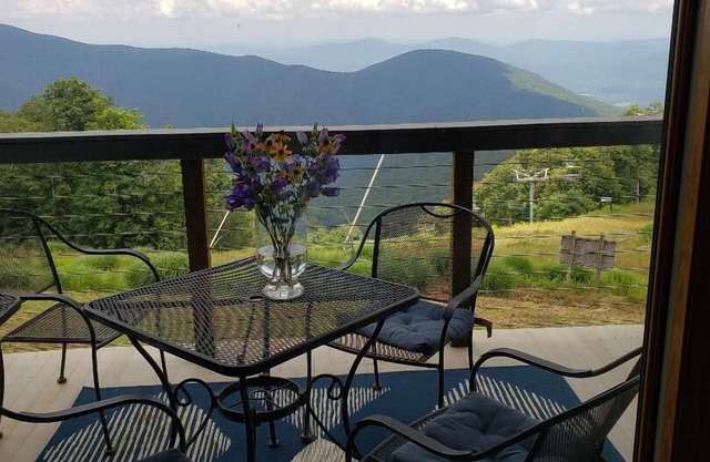 Ski-In/Out, Beautiful Mountain & Valley Views
