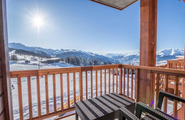 Ski-in/ski-out & foot of the slopes, 3rd floor, view ski slopes, fitness, swimming pool, sauna