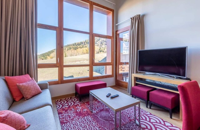 Ski-in/ski-out & foot of the slopes, 7th floor, view mountain, fitness, swimming pool, sauna, hammam