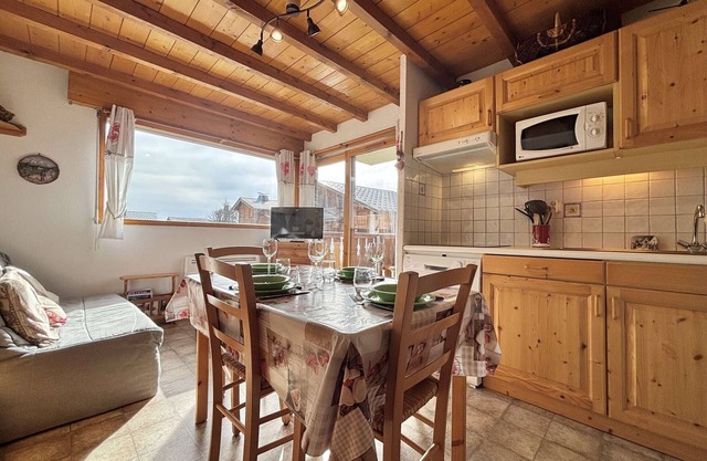 Ski-In/Ski-Out 2-Room Apartment with Terrace at Crest-Voland - Sleeps 4