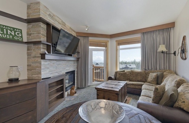 Ski-in/Ski-out 2Bed 2Bath Sunstone Lodge Condo at Little Eagle Express