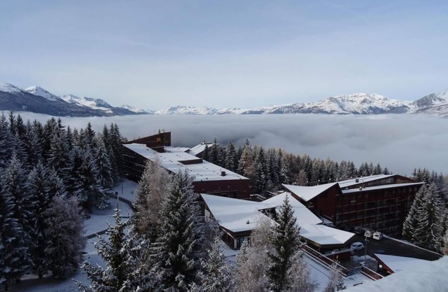 Ski-in/ski-out & foot of the slopes, 11st floor, view ski slopes, balcony, tv, 25m², Les Arcs