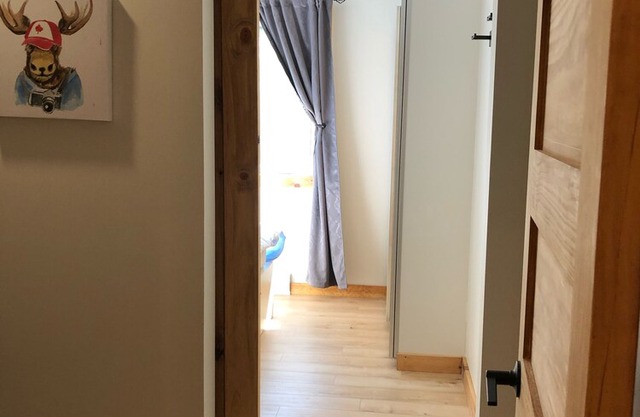 Ski-in/Ski-out Renovated Condo Mont-Tremblant