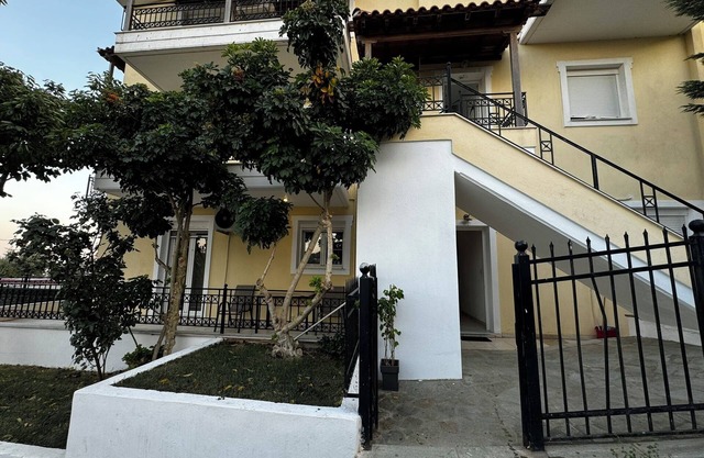 Skiathos Center Stylish 2 Bd w Balcony