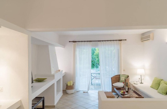 Skiathos Holidays Suite