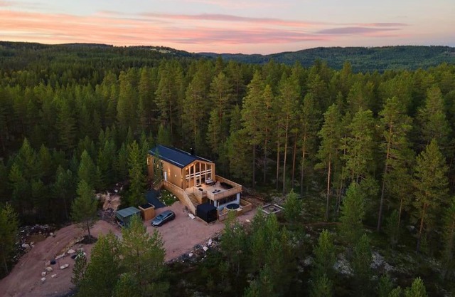 Skogsslottet-Badstue og Spabad!