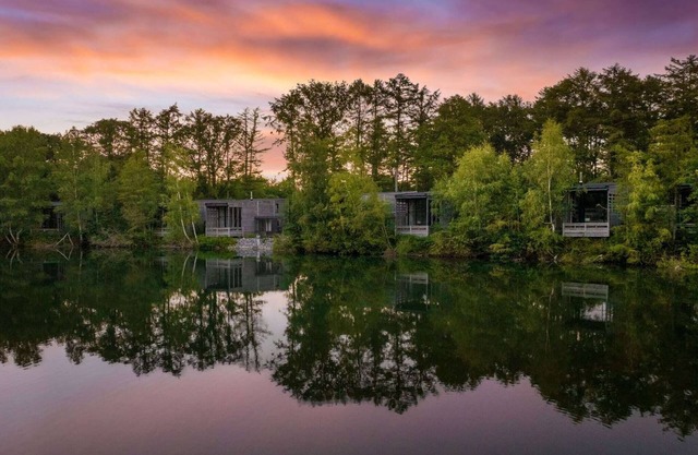 Sky Pad: Lakeside Retreat