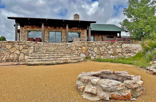 SkyHouse cabin on the West Rim