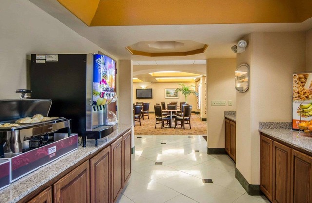 Sleep Inn & Suites Springdale West