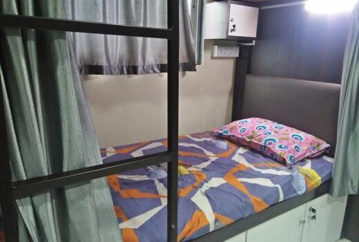 Sleep Well Dormitory - Sakinaka Metro