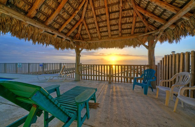 Sleeps 84, 9 Homes | Private Boat Dock, Waterfront Pool, Views | Laguna Village