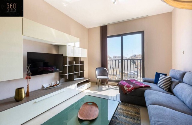 SLM066 - Max Magri · Designer, fully equipped APT, just off Tower Road