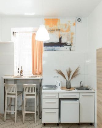 SMART APARTMENTS З РЕМОНТОМ ДЕШЕВО В ЦЕНТРІ пл Теодора 5