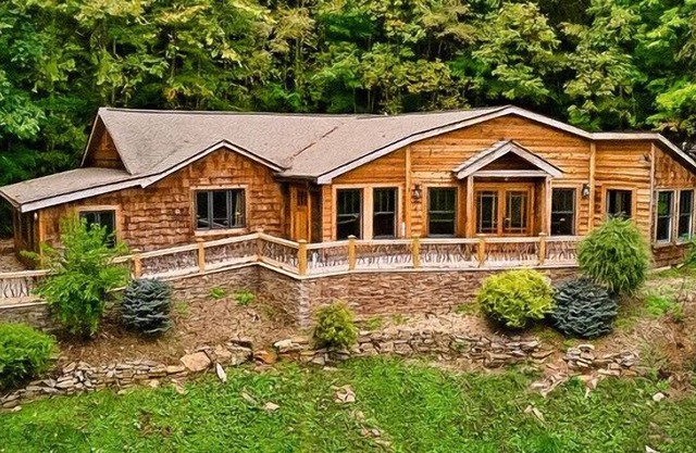 Smoky mtn-Cherokee casino-large deck-hot tub-gameroom- view- high speed internet