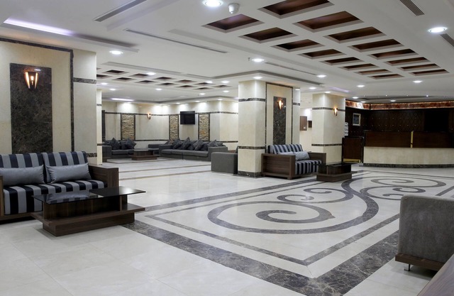 Snood Alazama Hotel
