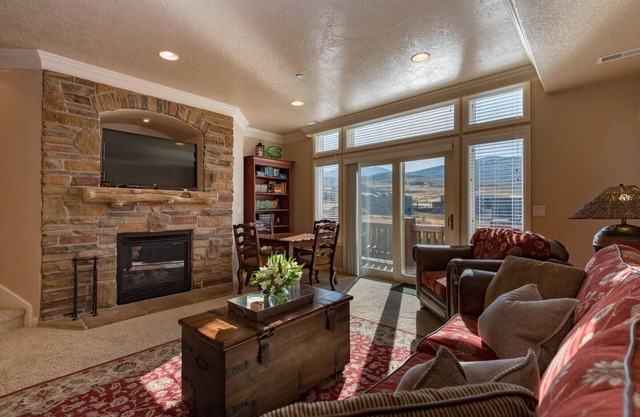 Snowbasin Haven LS42 | Hot Tub | Lake | Pool